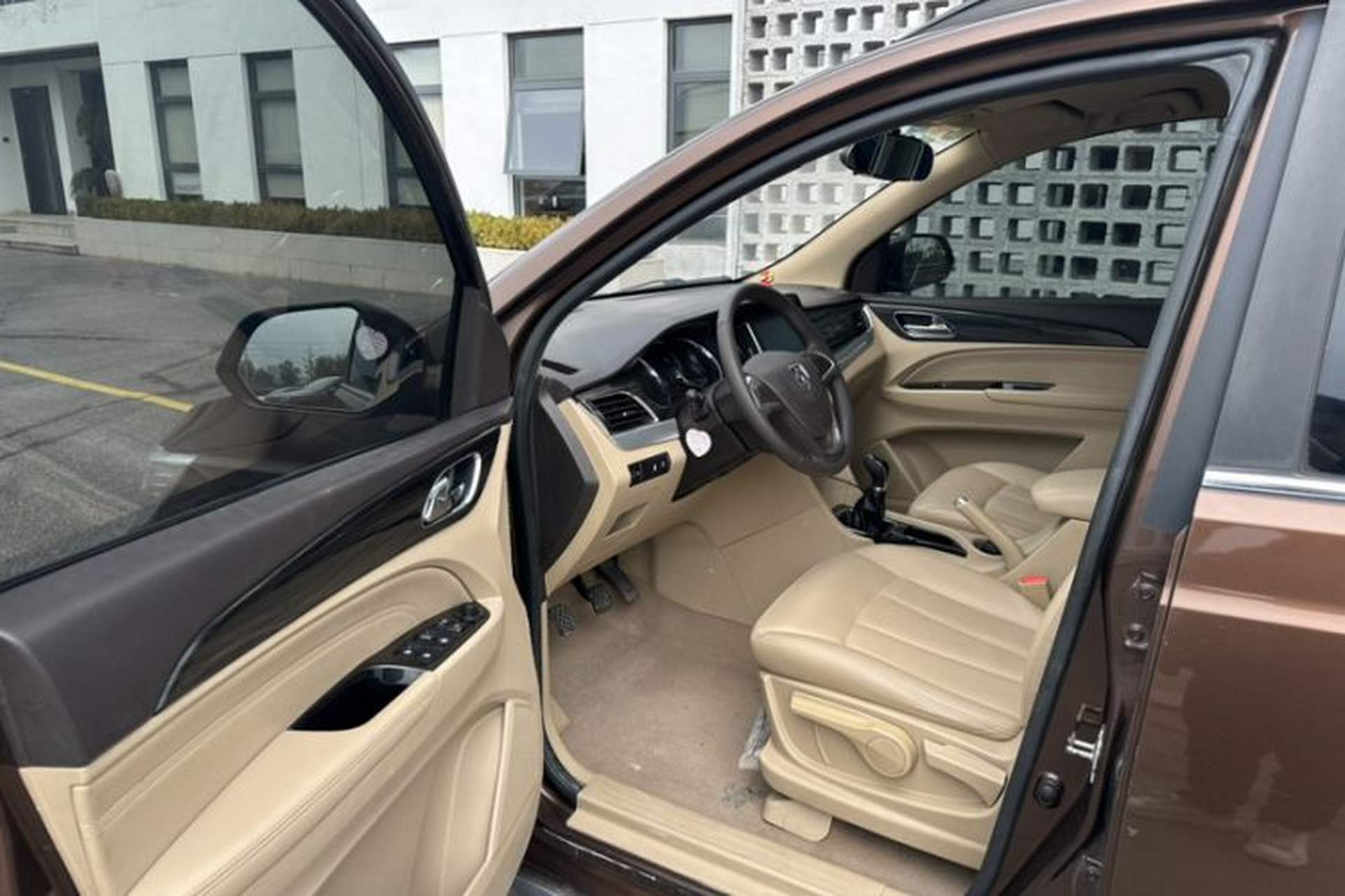 Used Baojun 730 2016 1.5L Manual Comfort Version 7 Seats China V Emission Standard Left Front Seat