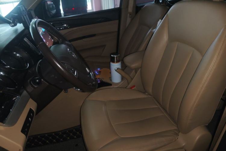 Used Baojun 730 2016 1.8L iAMT Luxury Model 7 Seats Left Front Seat