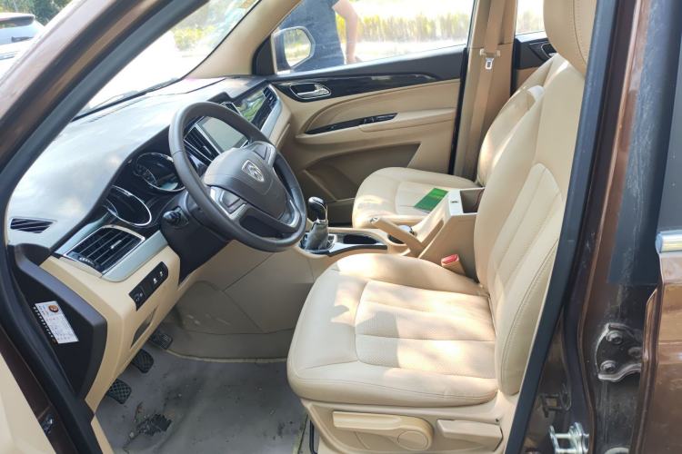 Used Baojun 730 2016 1.5L Manual Comfort Version 7 Seats China V Emission Standard Left Front Seat