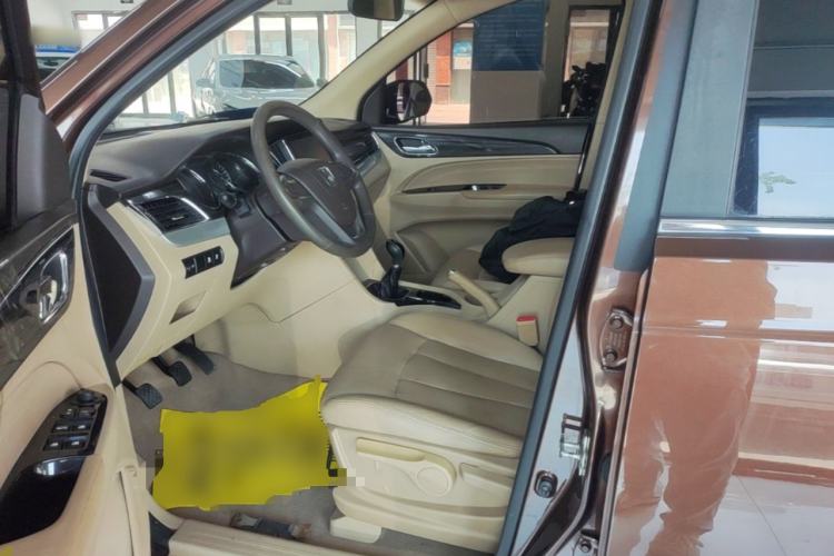 Used Baojun 730 2016 1.5L Manual Comfort Version 7 Seats China V Emission Standard Left Front Seat