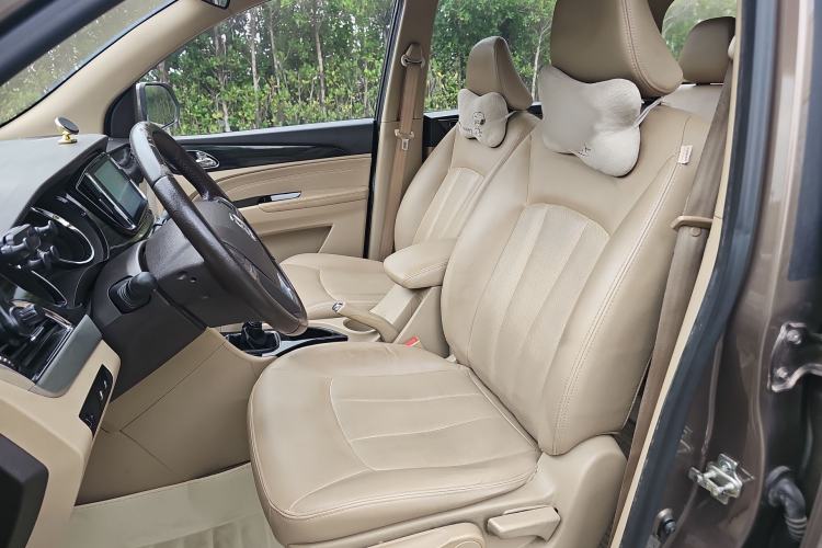 Used Baojun 730 2016 1.5T Manual Luxury Edition 7 Seats Left Front Seat