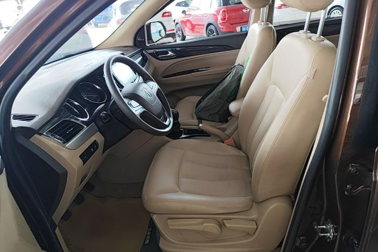 Used Baojun 730 2016 1.5L Manual Comfort Version 7 Seats China V Emission Standard Left Front Seat