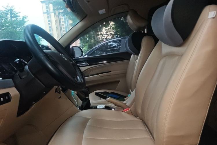 Used Baojun 730 2016 1.5L Manual Comfort Version 7 Seats China V Emission Standard Left Front Seat