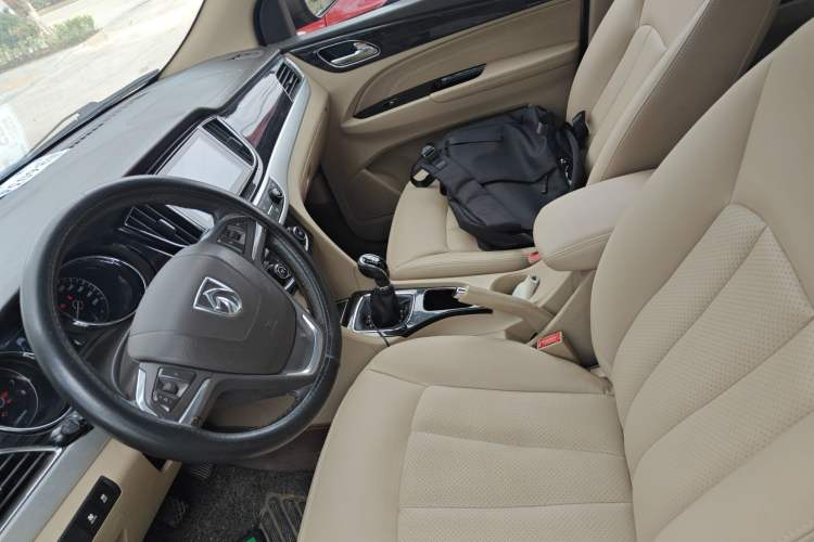Used Baojun 730 2016 1.5L Manual Luxury Edition 7 Seats Left Front Seat