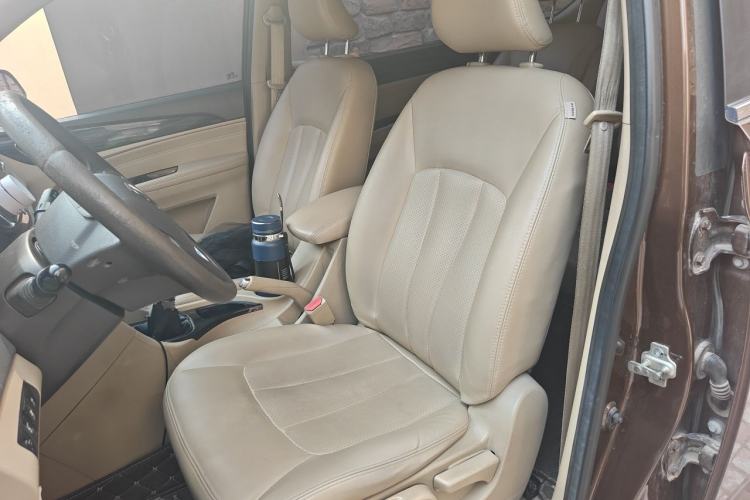 Used Baojun 730 2016 1.5L Manual Comfort Version 7 Seats China V Emission Standard Left Front Seat
