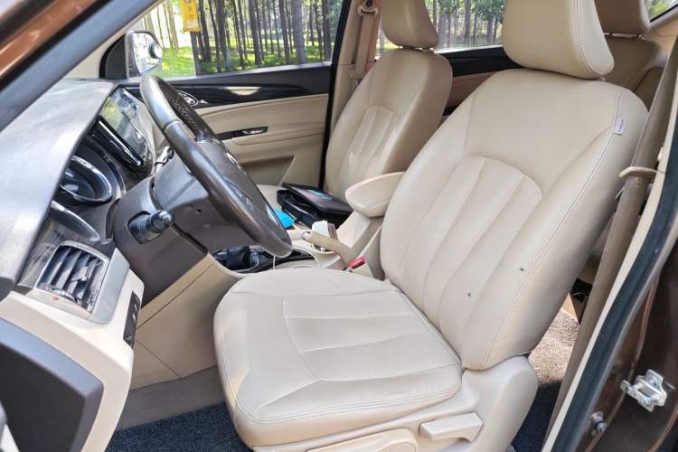 Used Baojun 730 2016 1.5L Manual Luxury Edition 7 Seats Left Front Seat