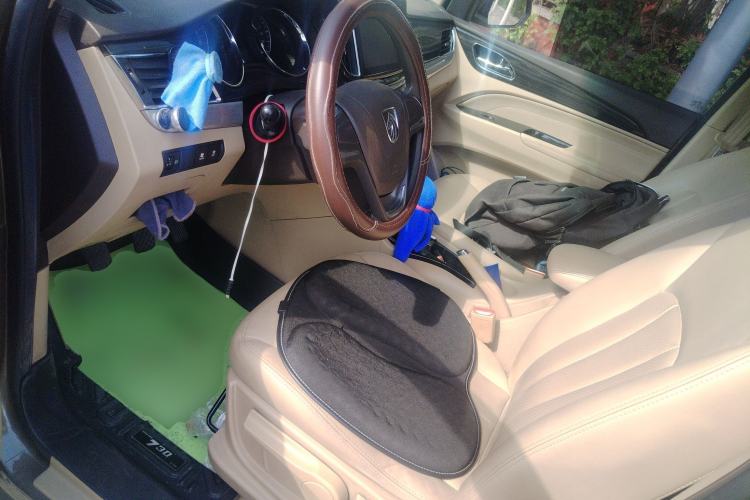Used Baojun 730 2016 1.5L Manual Comfort Version 7 Seats China V Emission Standard Left Front Seat