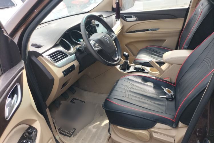 Used Baojun 730 2016 1.5L Manual Value Edition 7 Seats China V Emission Standard Left Front Seat