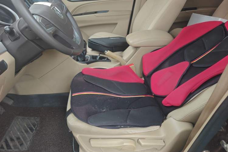 Used Baojun 730 2016 Revised 1.5L Manual Standard Version 7 Seats China V Emission Standard Left Front Seat