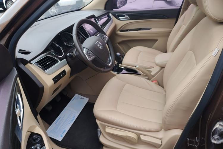 Used Baojun 730 2016 1.5T Manual Luxury Edition 7 Seats Left Front Seat