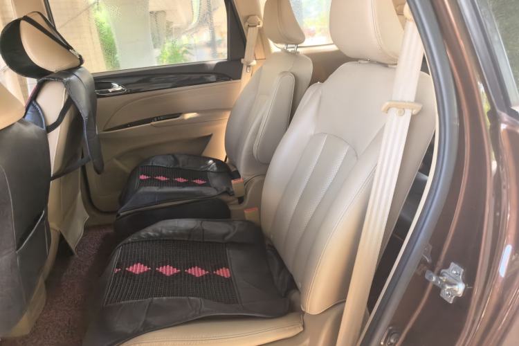 Used Baojun 730 2016 1.5L Manual Comfort Version 7 Seats China V Emission Standard Left Rear Seat