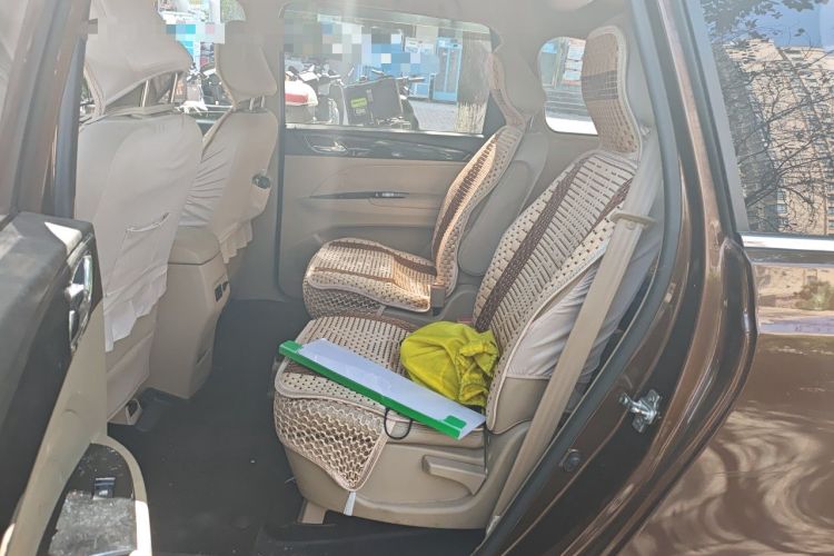 Used Baojun 730 2016 1.5L Manual Luxury Edition 7 Seats Left Rear Seat