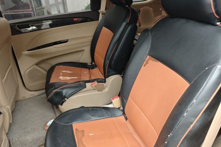 Used Baojun 730 2016 1.5L Manual Comfort Version 7 Seats China V Emission Standard Left Rear Seat