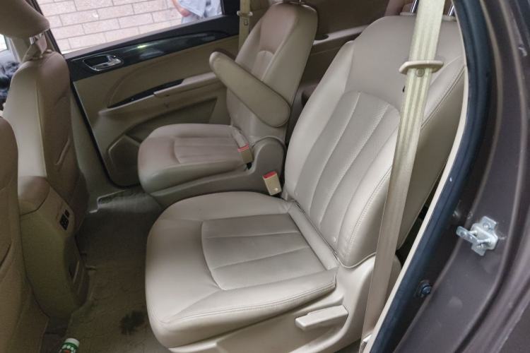 Used Baojun 730 2016 1.5L Manual Comfort Version 7 Seats China V Emission Standard Left Rear Seat