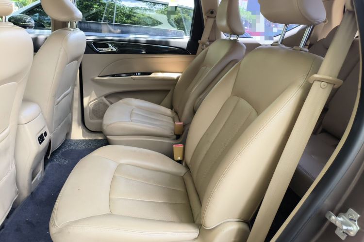 Used Baojun 730 2016 1.5T Manual Luxury Edition 7 Seats Left Rear Seat