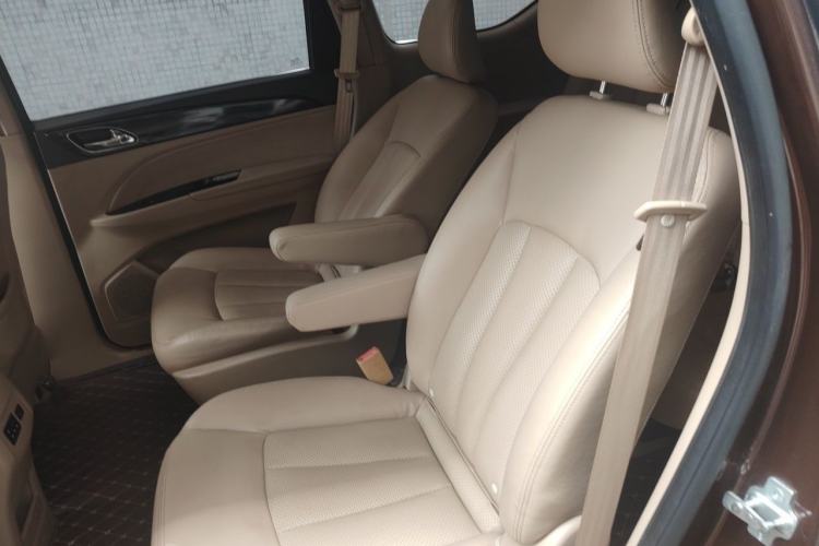 Used Baojun 730 2016 1.5L Manual Comfort Version 7 Seats China V Emission Standard Left Rear Seat