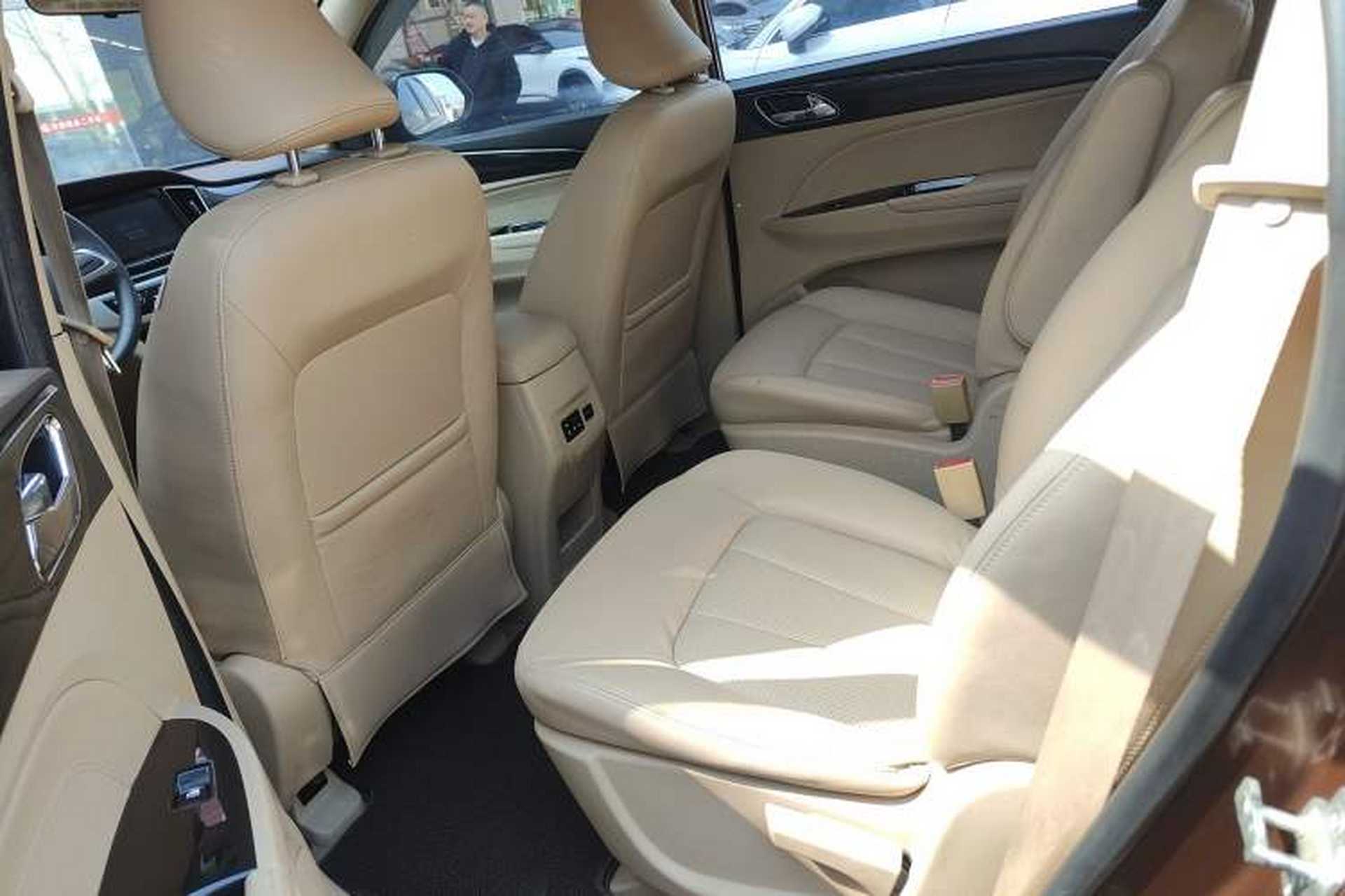 Used Baojun 730 2016 1.5L Manual Comfort Version 7 Seats China V Emission Standard Left Rear Seat