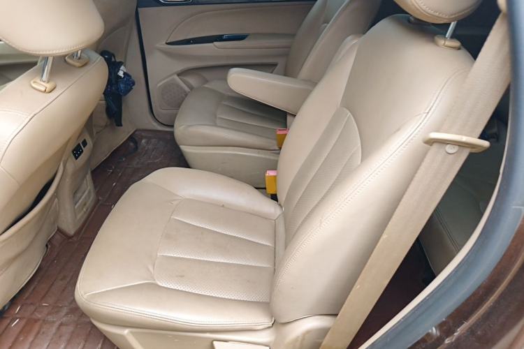 Used Baojun 730 2016 1.5L Manual Luxury Edition 7 Seats Left Rear Seat
