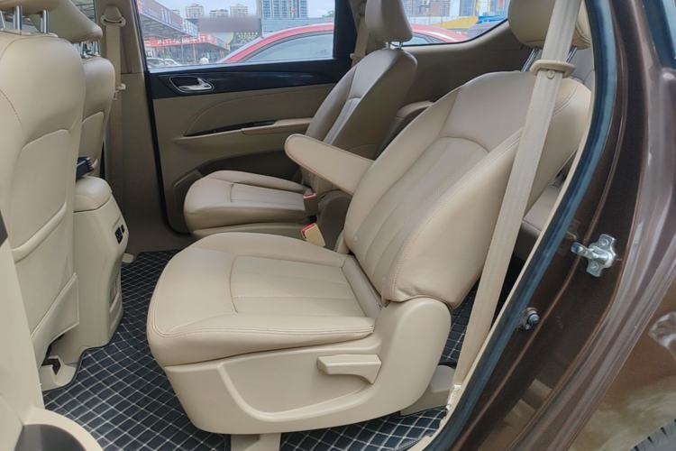 Used Baojun 730 2016 1.5L Manual Luxury Edition 7 Seats Left Rear Seat