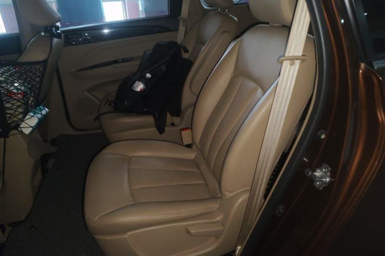 Used Baojun 730 2016 1.8L iAMT Luxury Model 7 Seats Left Rear Seat