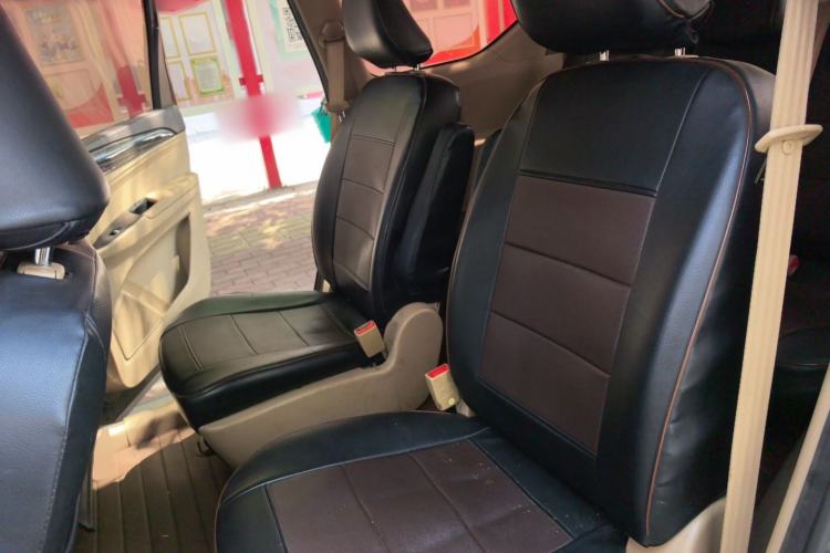 Used Baojun 730 2016 1.5L Manual Comfort Version 7 Seats China V Emission Standard Left Rear Seat