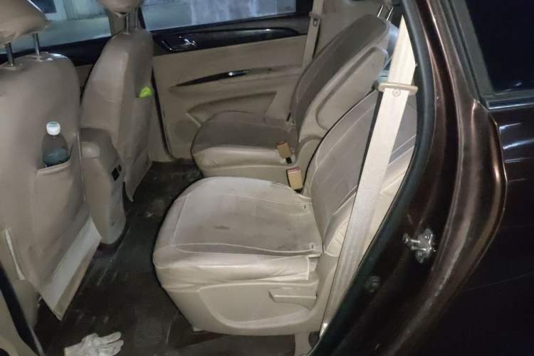 Used Baojun 730 2016 1.5L Manual Comfort Version 7 Seats China V Emission Standard Left Rear Seat