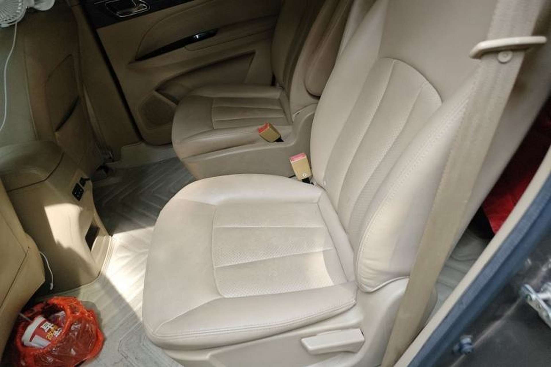 Used Baojun 730 2016 1.5L Manual Comfort Version 7 Seats China V Emission Standard Left Rear Seat