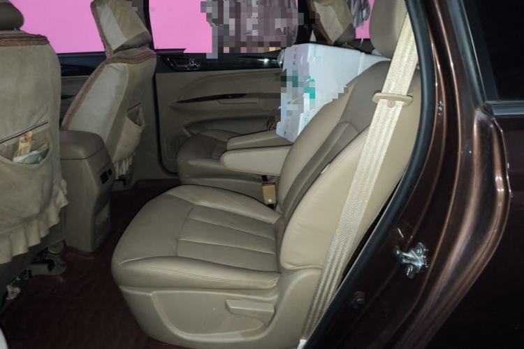 Used Baojun 730 2016 1.5L Manual Comfort Version 7 Seats China V Emission Standard Left Rear Seat
