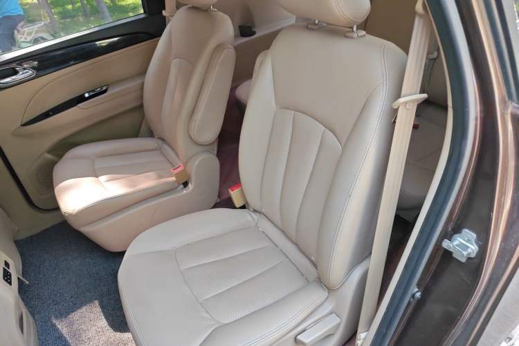 Used Baojun 730 2016 1.5L Manual Luxury Edition 7 Seats Left Rear Seat