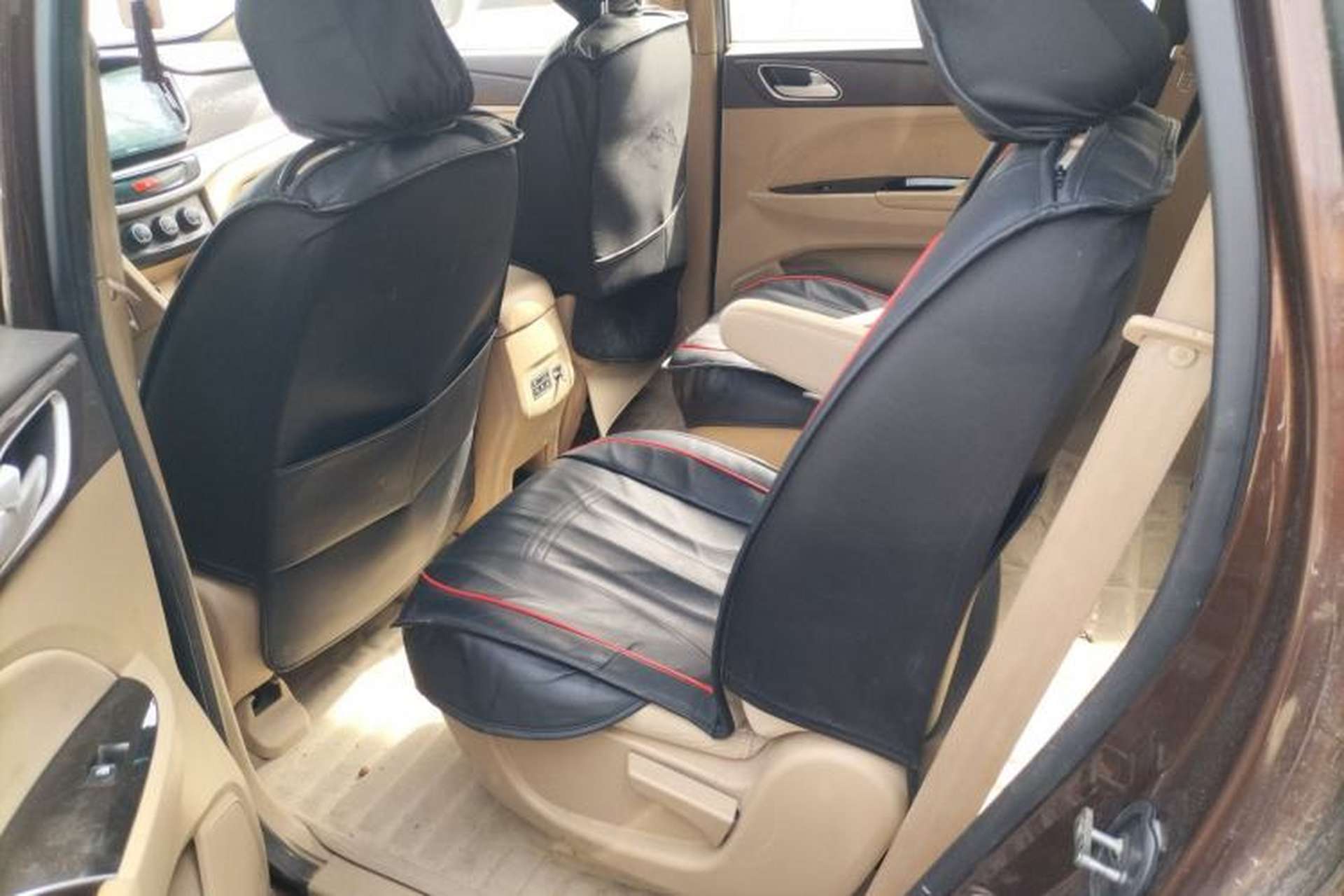 Used Baojun 730 2016 1.5L Manual Value Edition 7 Seats China V Emission Standard Left Rear Seat