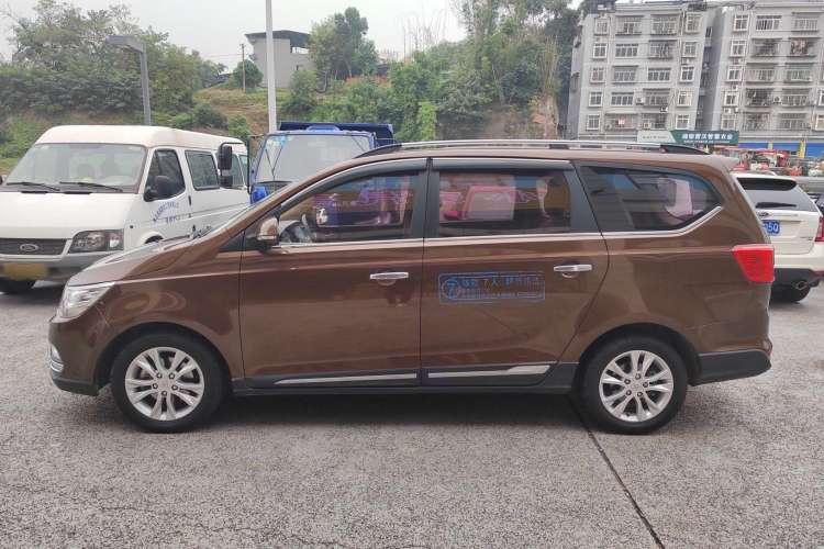 Used Baojun 730 2016 1.8L iAMT Comfort Version 7 Seats Left Side