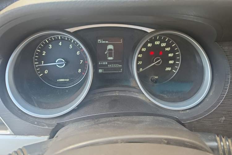 Used Baojun 730 2016 1.5L Manual Standard Version 5 Seats Odometer Close Up