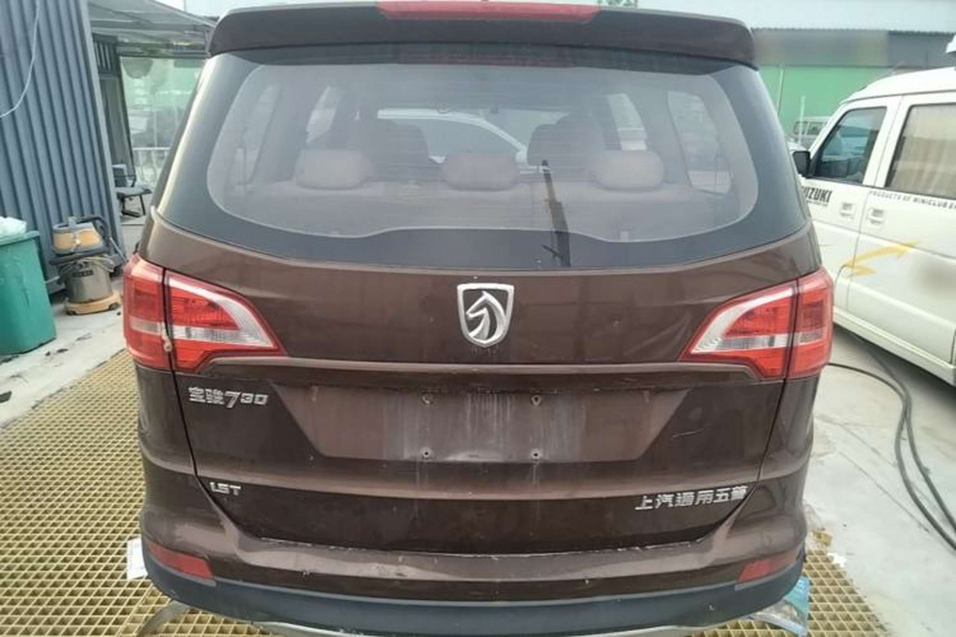 Used Baojun 730 2016 1.5T Manual Standard Version 7 Seats Rear
