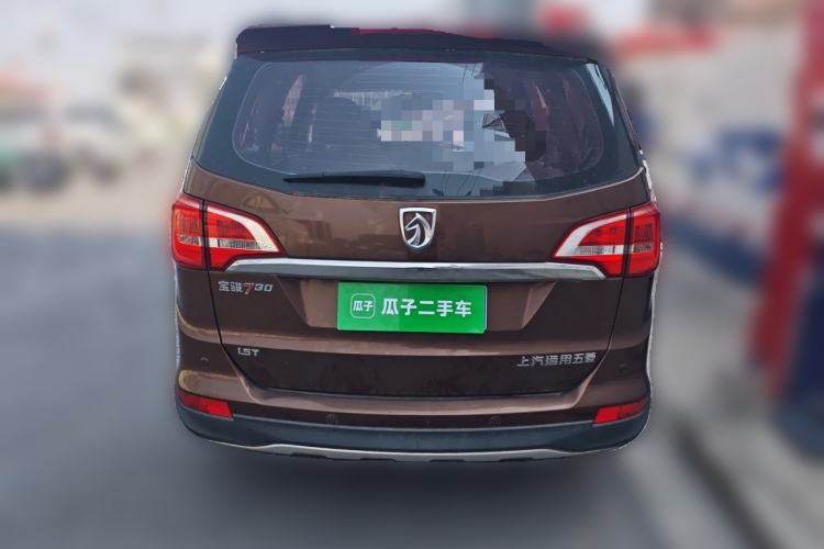 Used Baojun 730 2016 1.5T Manual Comfort Version 7 Seats Rear