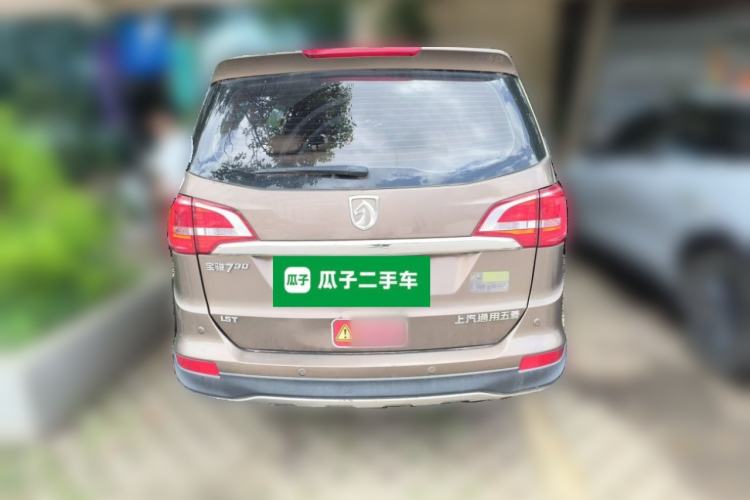 Used Baojun 730 2016 1.5T Manual Luxury Edition 7 Seats Rear