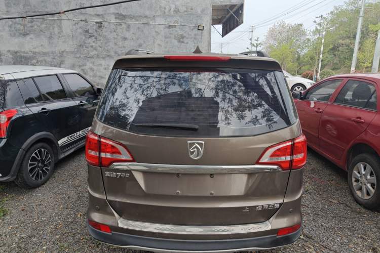 Used Baojun 730 2016 1.5L Manual Luxury Edition 7 Seats Rear