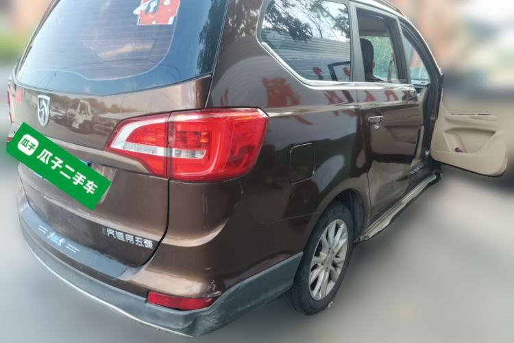 Used Baojun 730 2016 Revised 1.5L Manual Standard Version 7 Seats China V Emission Standard Rear Right 45 Deg