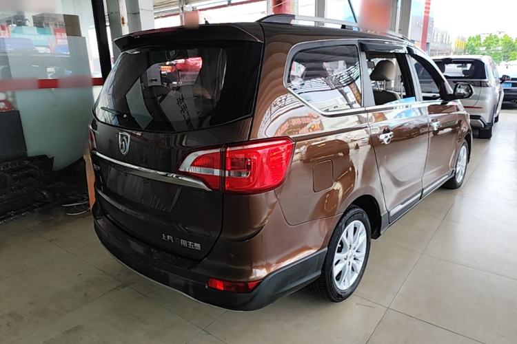 Used Baojun 730 2016 1.5L Manual Comfort Version 7 Seats China V Emission Standard Rear Right 45 Deg
