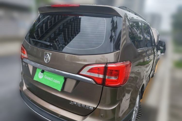Used Baojun 730 2016 1.5L Manual Comfort Version 7 Seats China V Emission Standard Rear Right 45 Deg