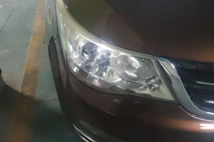 Used Baojun 730 2016 1.5L Manual Luxury Edition 7 Seats Right Front Headlight