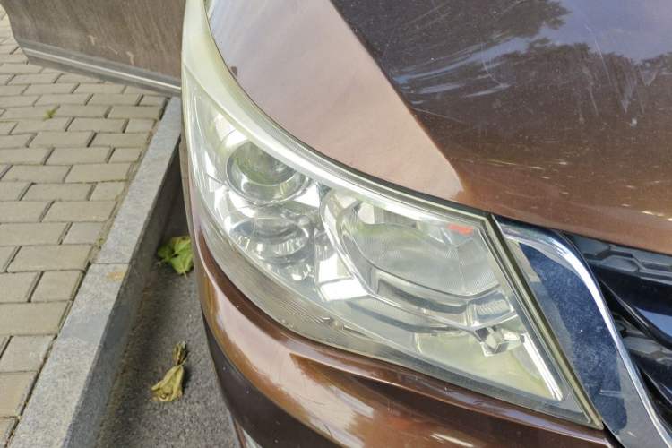 Used Baojun 730 2016 1.5L Manual Luxury Edition 7 Seats Right Front Headlight