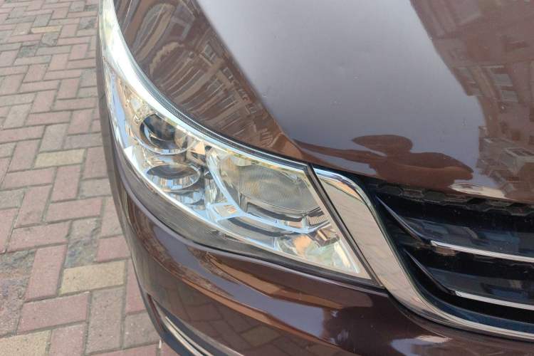 Used Baojun 730 2016 1.5L Manual Luxury Edition 7 Seats Right Front Headlight