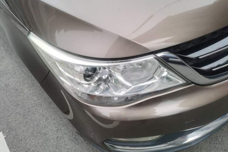 Used Baojun 730 2016 1.5L Manual Comfort Version 7 Seats China V Emission Standard Right Front Headlight