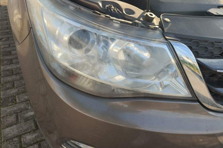 Used Baojun 730 2016 1.5L Manual Luxury Edition 7 Seats Right Front Headlight