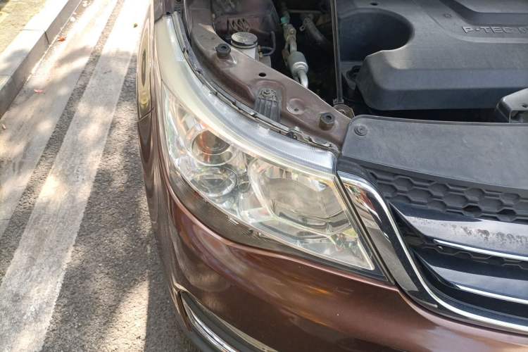 Used Baojun 730 2016 1.5L Manual Luxury Edition 7 Seats Right Front Headlight
