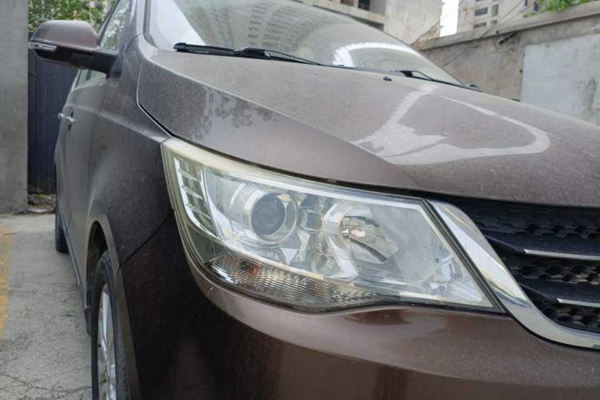 Used Baojun 730 2016 1.8L iAMT Luxury Model 7 Seats Right Front Headlight