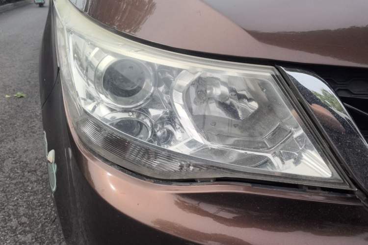 Used Baojun 730 2016 1.5L Manual Luxury Edition 7 Seats Right Front Headlight