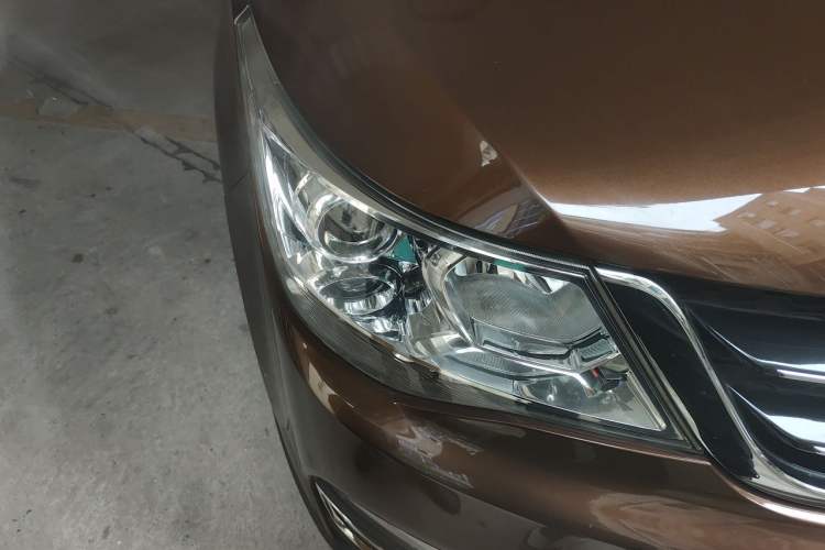 Used Baojun 730 2016 1.5L Manual Comfort Version 7 Seats China V Emission Standard Right Front Headlight
