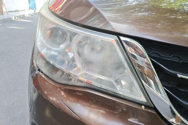 Used Baojun 730 2016 1.8L Manual Luxury Edition 7 Seats Right Front Headlight