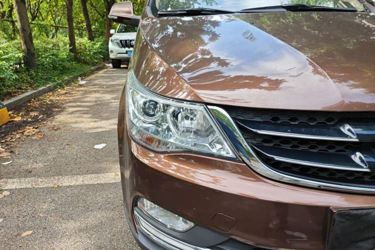 Used Baojun 730 2016 1.5L Manual Comfort Version 7 Seats China V Emission Standard Right Front Headlight